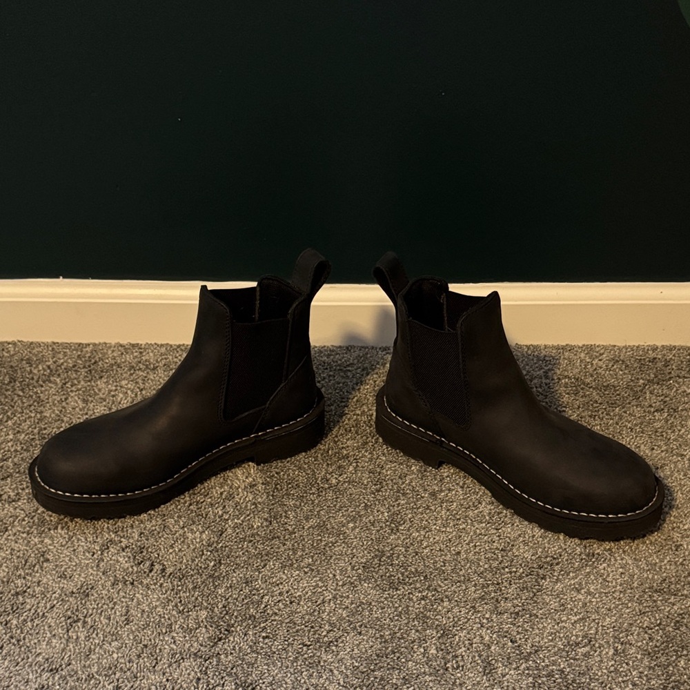 Danner Black Ankle Boots - Picture 4 of 6